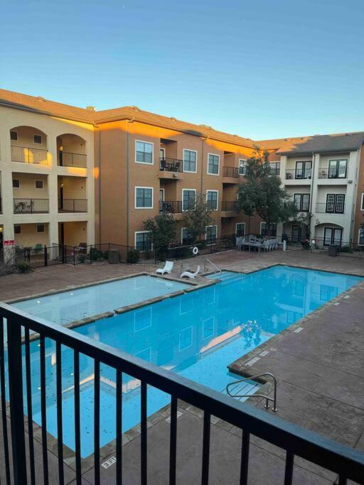 Апартаменты Hill Country Hiatus! Остин Экстерьер фото